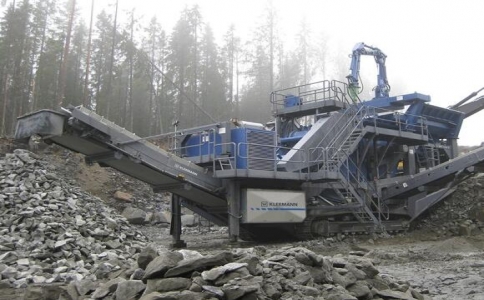 移動(dòng)破碎機(jī)站租賃,出租移動(dòng)碎石機(jī)-泓途租賃